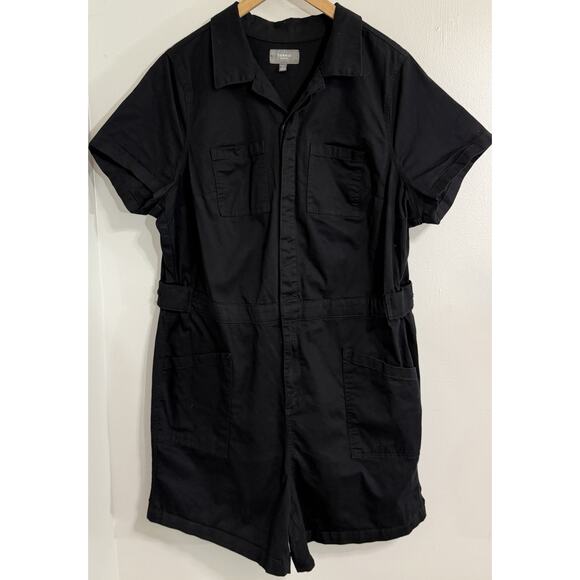 Torrid Black Lightweight Twill Jumper Romper Size 16 Short Sleeve Collared - Picture 1 of 2